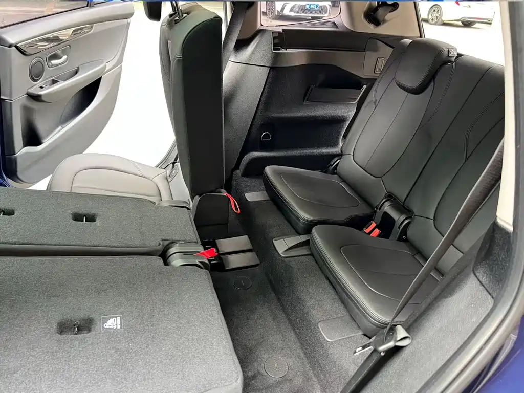 BMW 2 SERIES MULTIFUNCTIONAL STATION WAGON