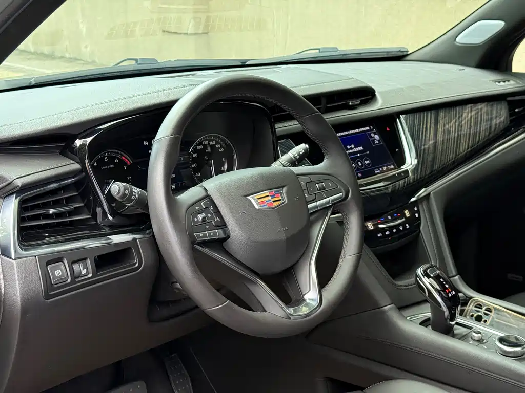 Cadillac XT6 — миниатюра 16