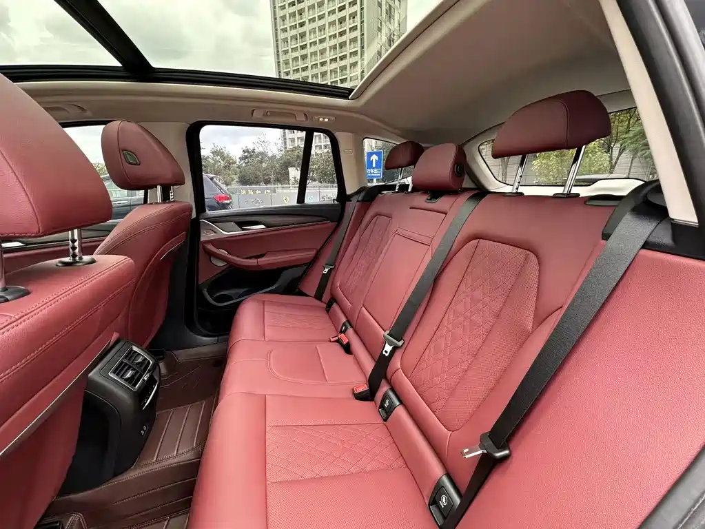 BMW X3 — миниатюра 17