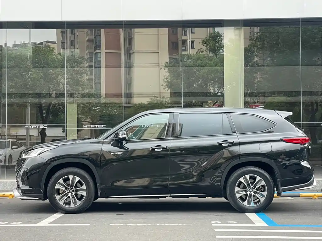 Toyota Crown Kluger 2022 2.5L HEV Elite