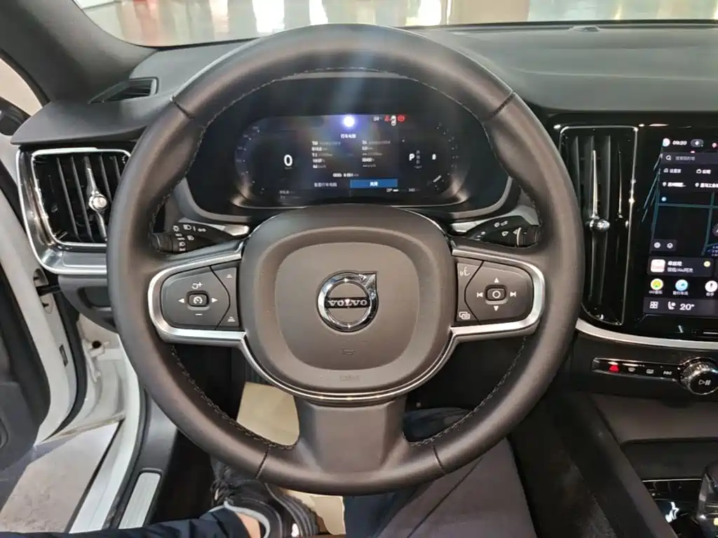 Volvo S60 — миниатюра 11