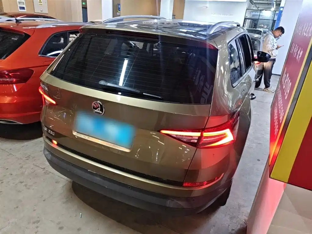 Skoda Kodiaq 2018 TSI330 5 мест Comfort
