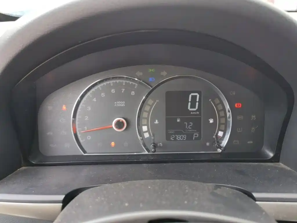 Roewe 350 — миниатюра 12