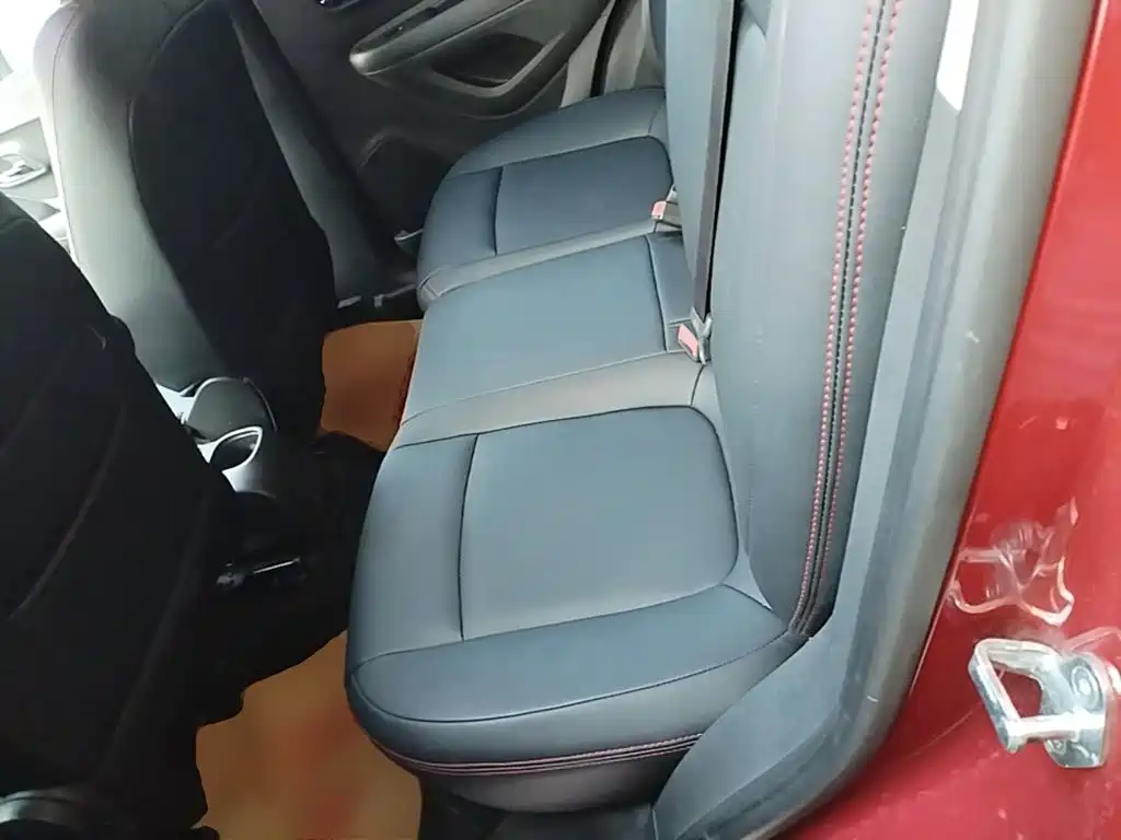 Chevrolet Trax — миниатюра 17