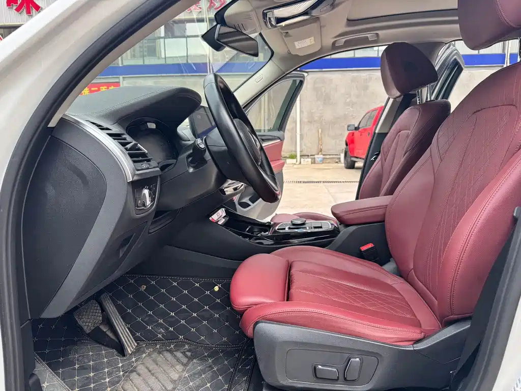 BMW iX3 — миниатюра 10