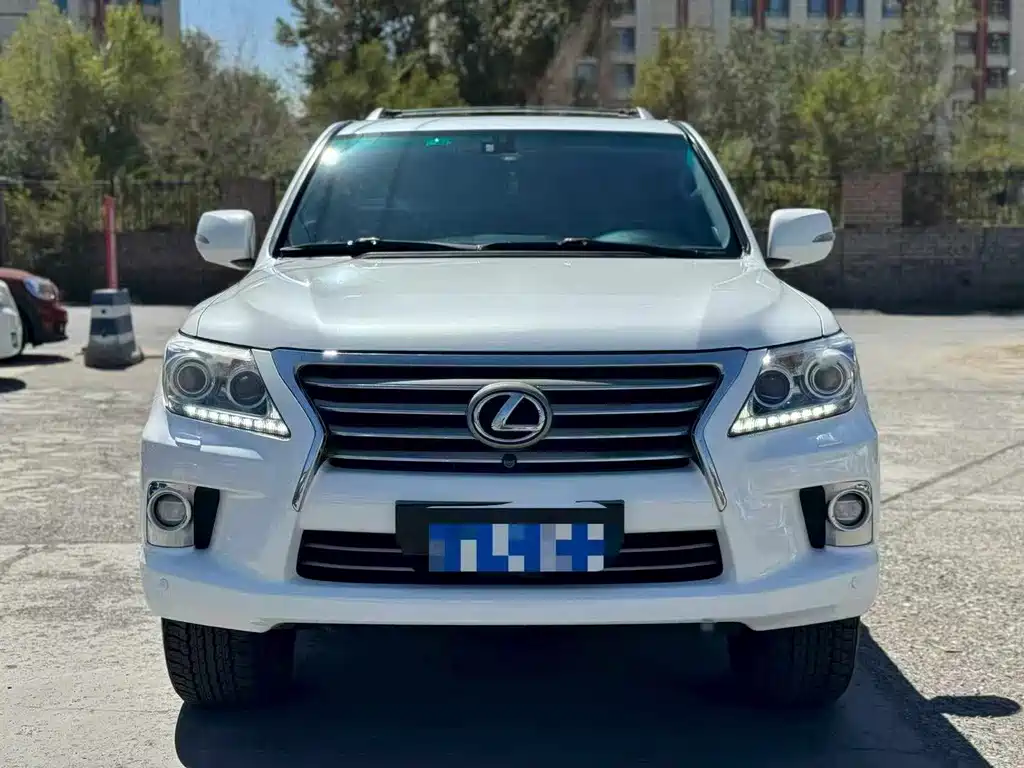 Lexus LX — миниатюра 2