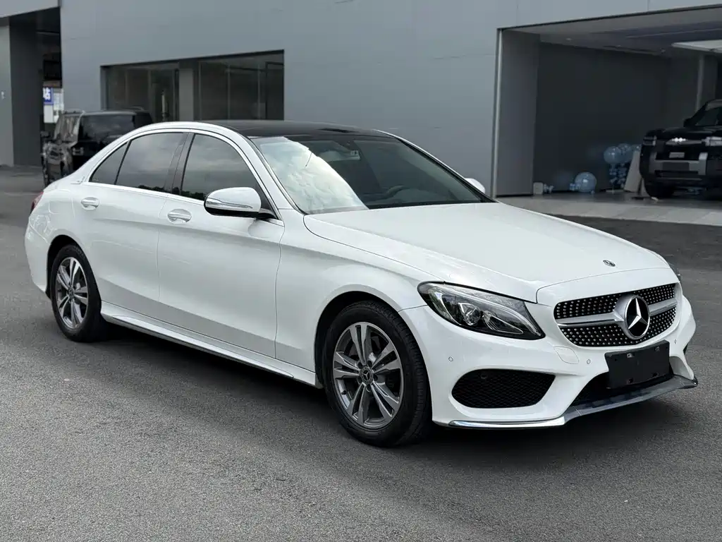 Mercedes-Benz C-Class — миниатюра 3