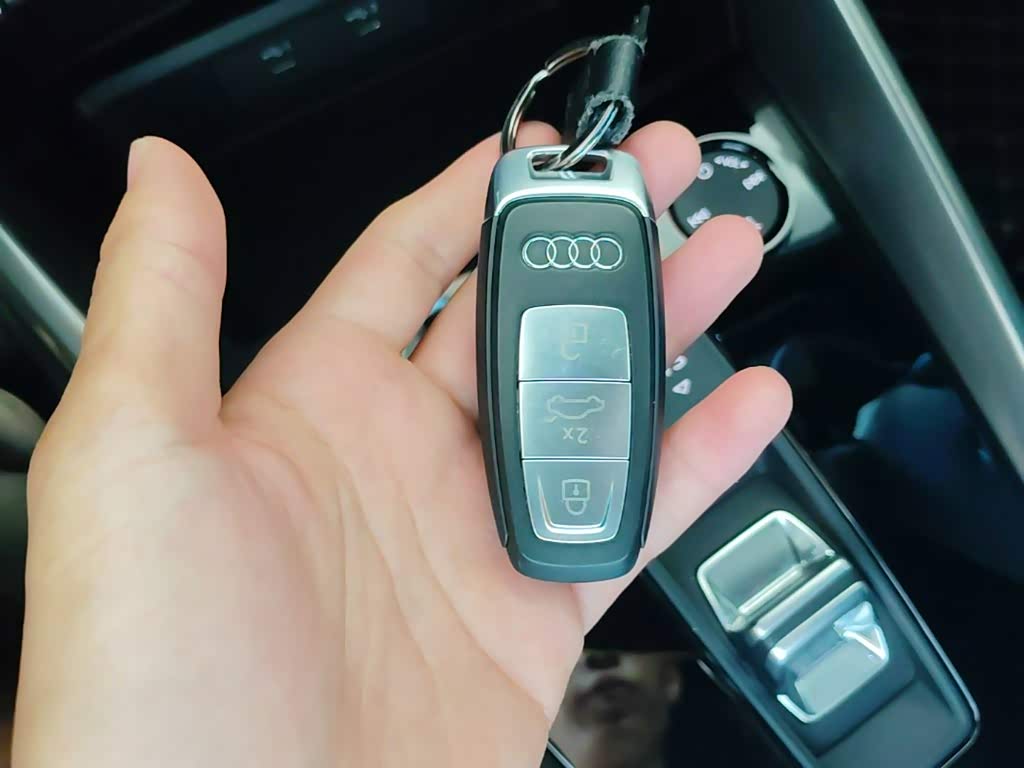 Audi A3 1.4 л 2021 г. Белый, пробег 39800 км