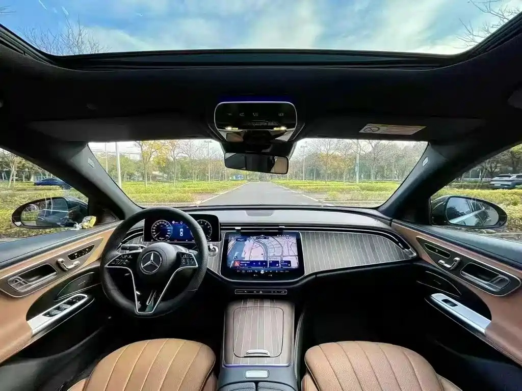 Mercedes-Benz E-Class — миниатюра 4