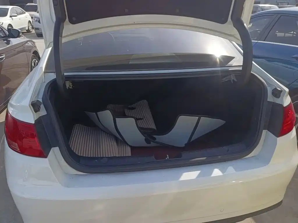 Geely Emgrand GL — миниатюра 19