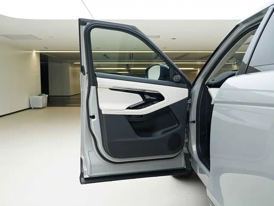 Land Rover Evoque — миниатюра 15