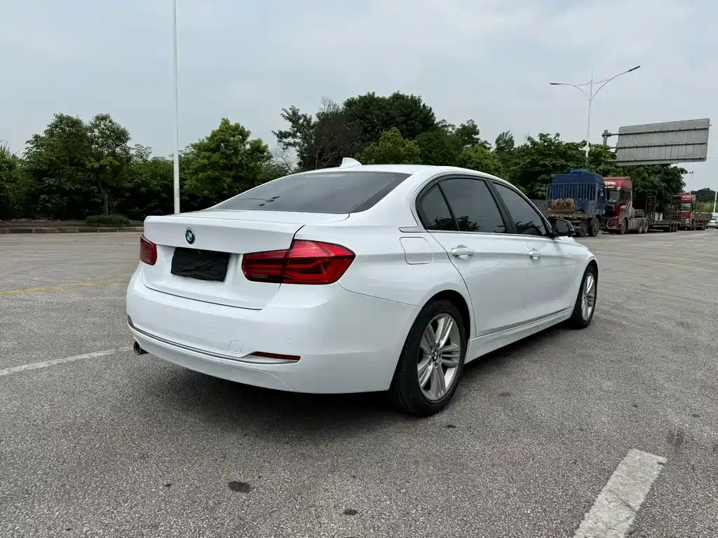 BMW 3 Series — миниатюра 6