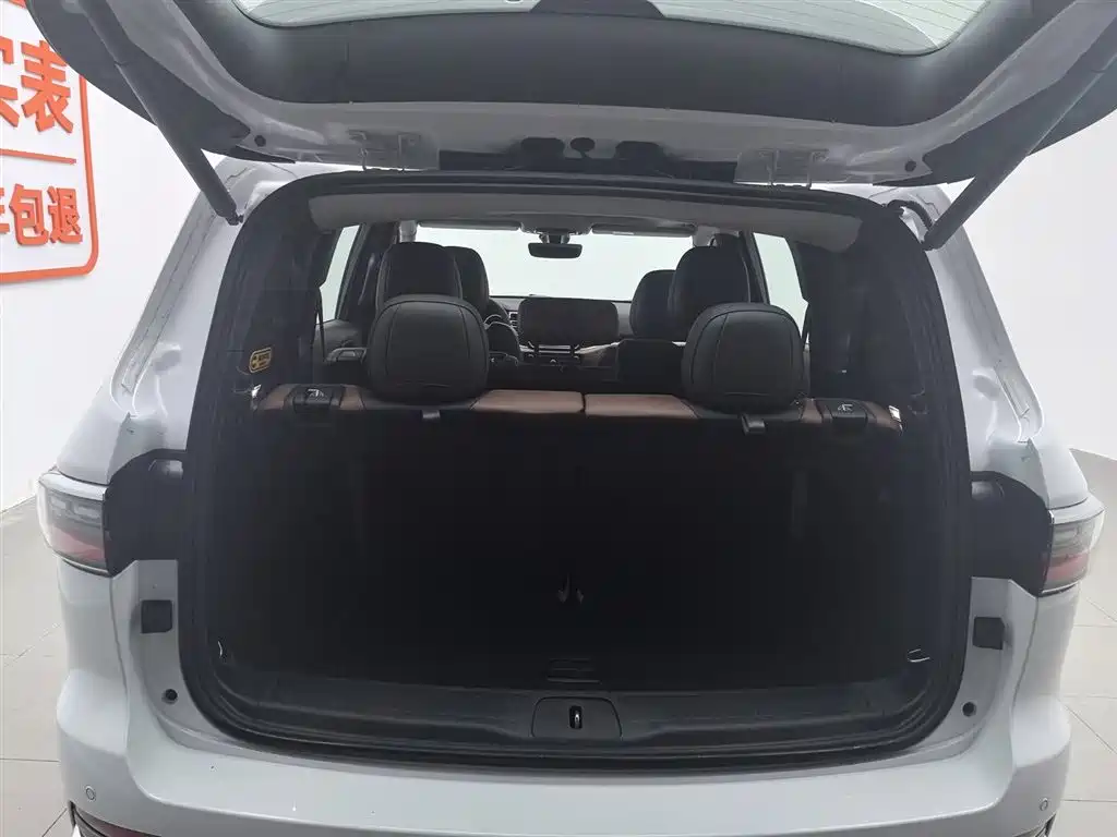 JEEP GRAND COMMANDER