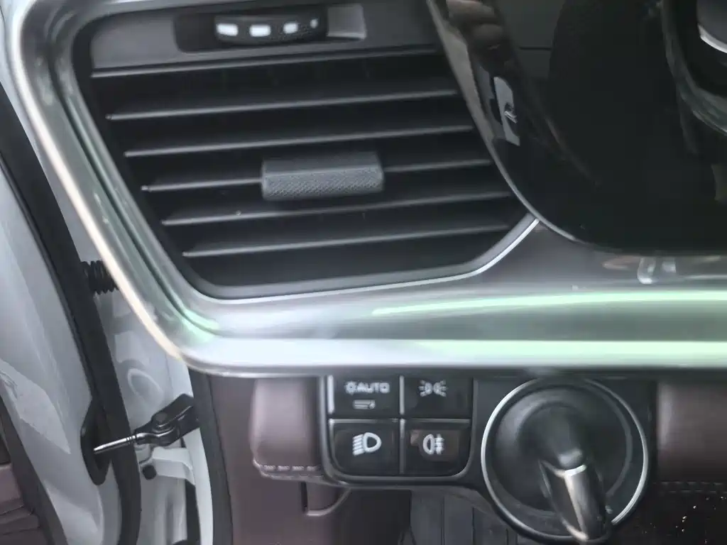 Porsche Panamera — миниатюра 9