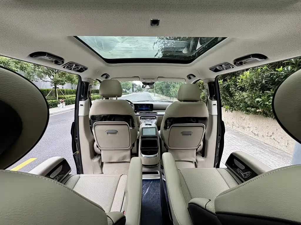 Mercedes-Benz Vito — миниатюра 6
