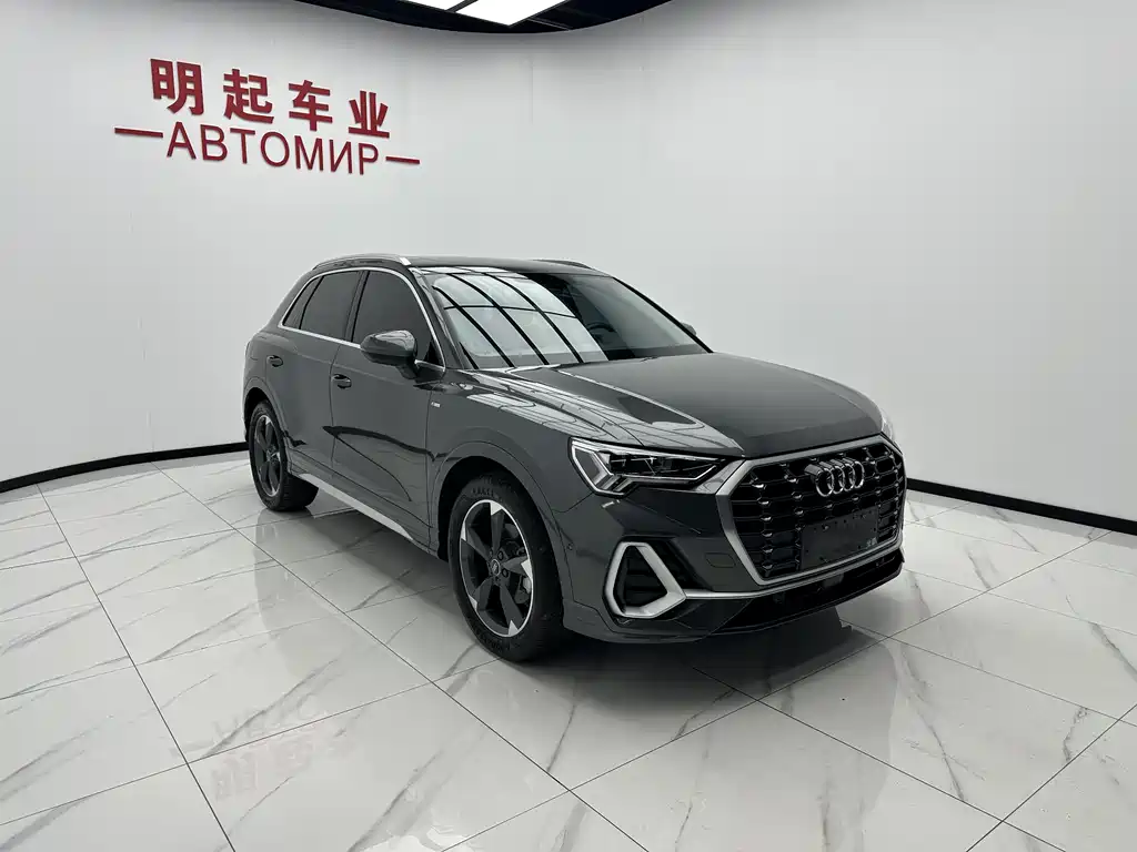 Audi Q3 2023 35 TFSI Fashion (1.4T)