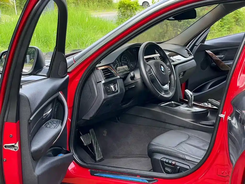 BMW 3 Series — миниатюра 4