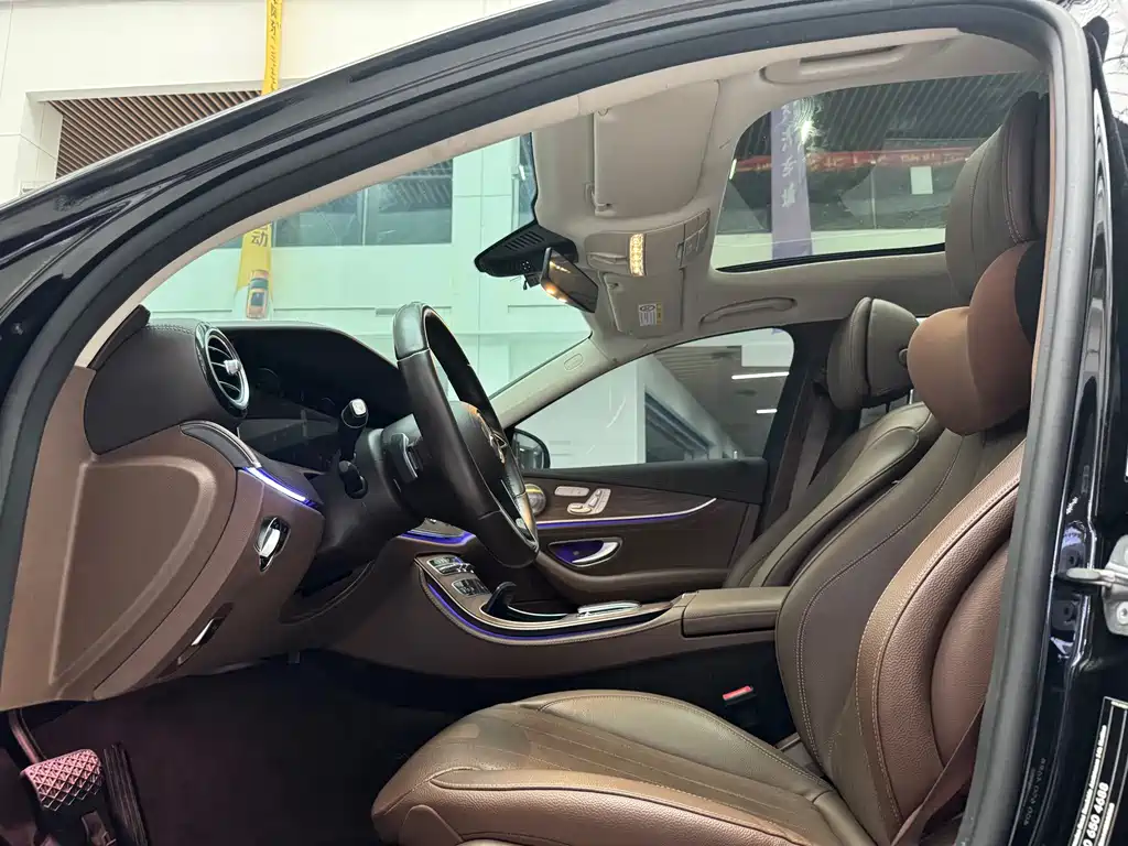 MERCEDES-BENZ E CLASS