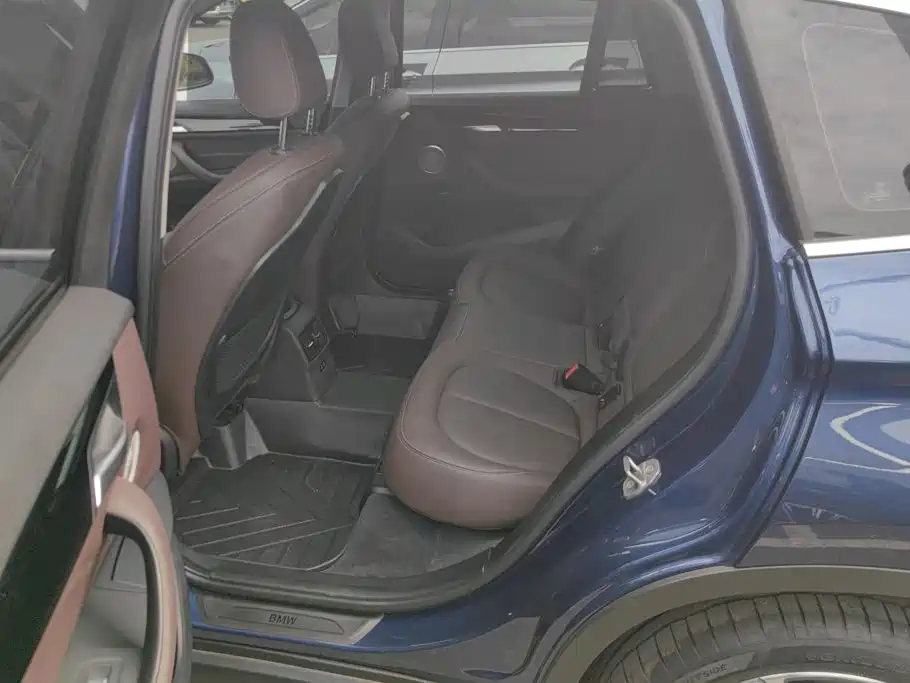 BMW X1 — миниатюра 11