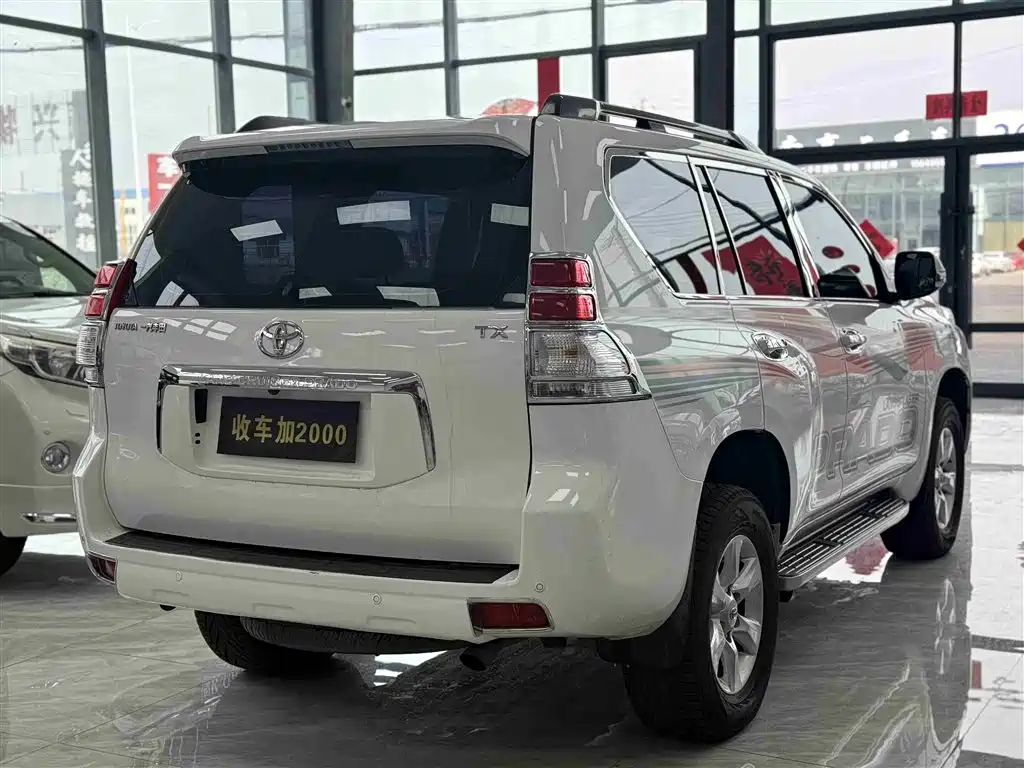 Toyota Land Cruiser Prado 2010 4.0L AT TX-L