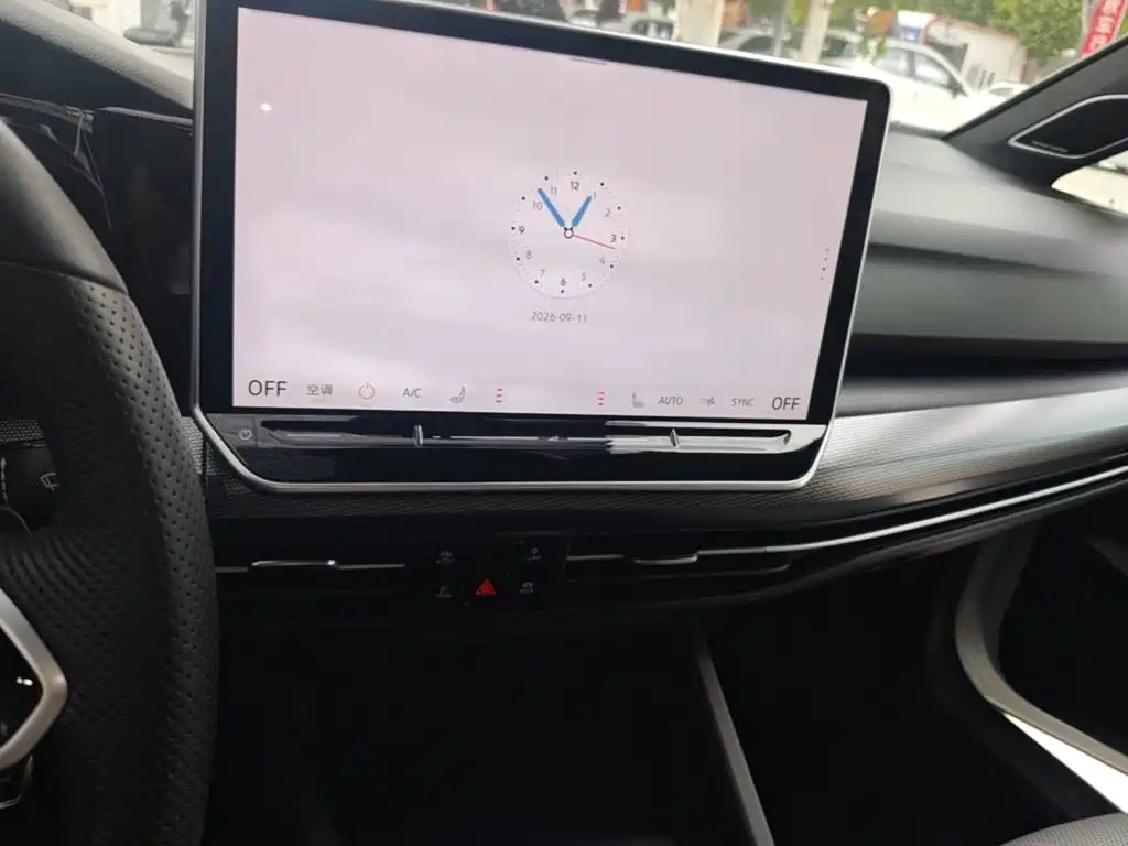 Volkswagen Golf — миниатюра 18