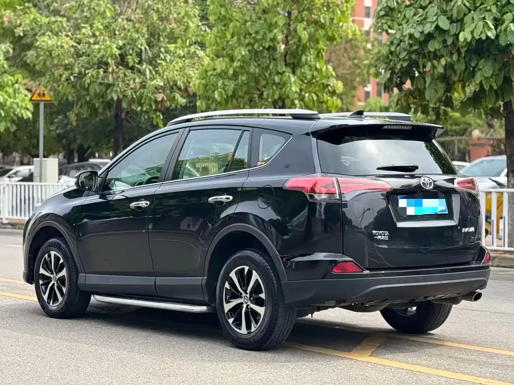 TOYOTA RAV4 RONGFANG