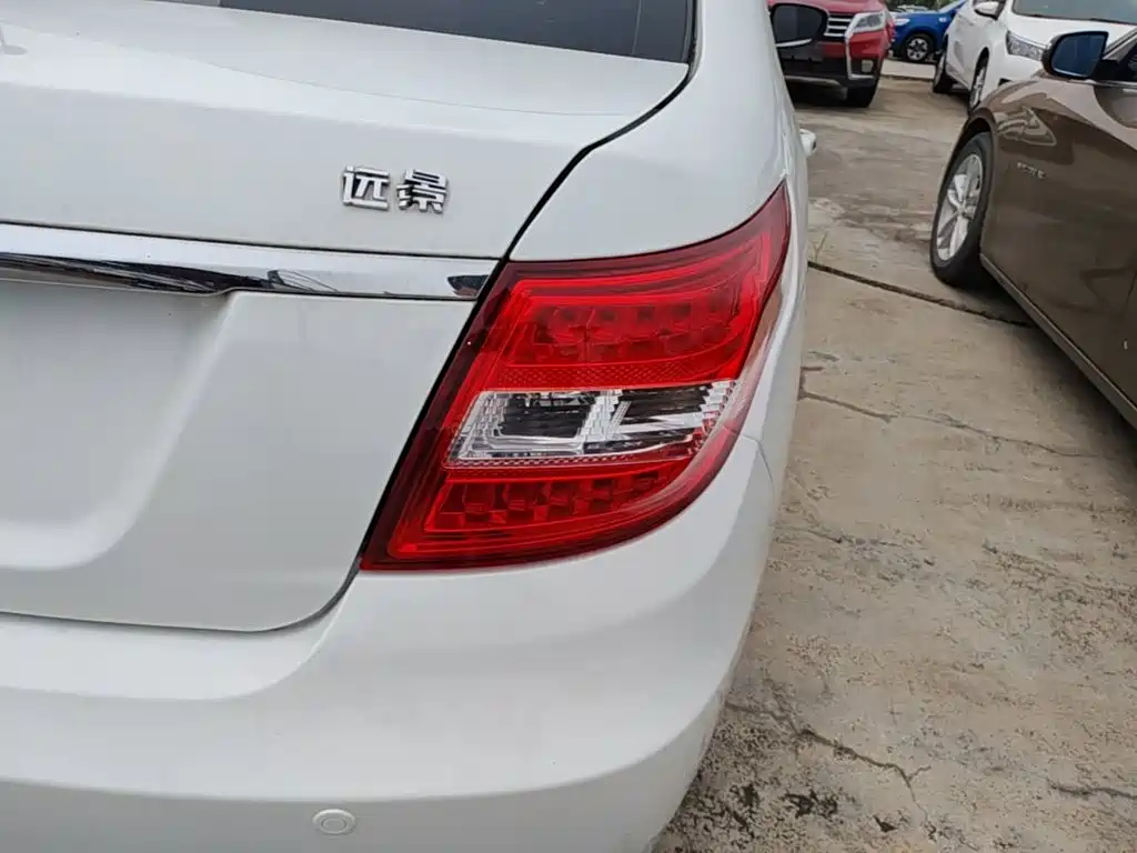 Geely Vision — миниатюра 8