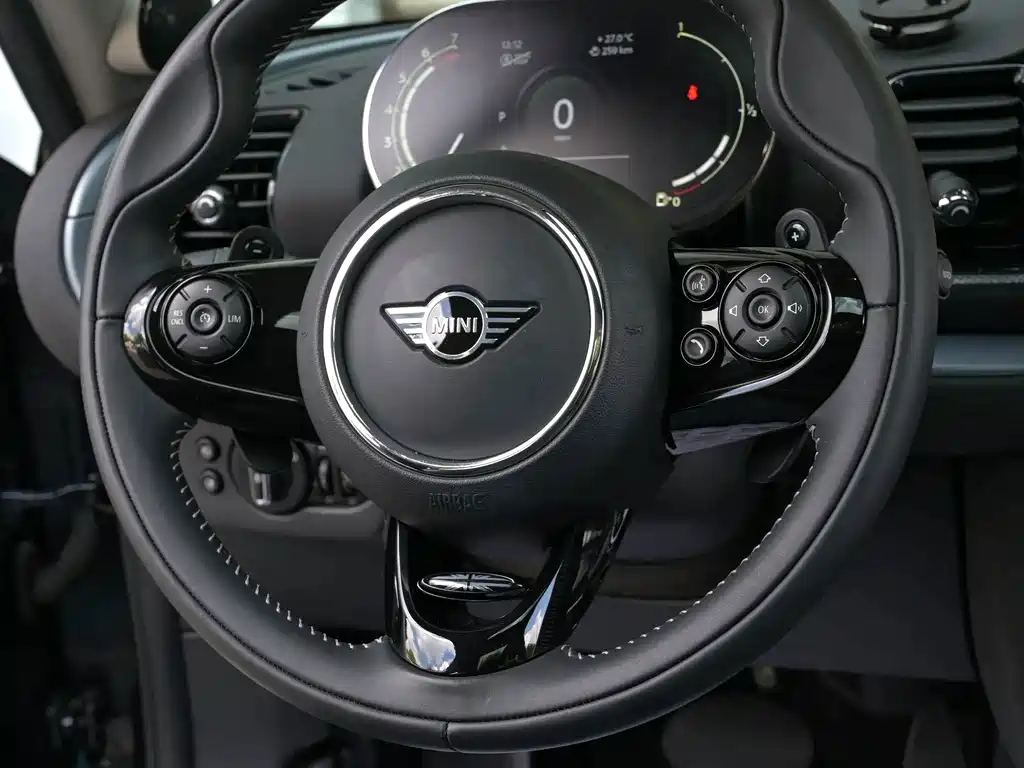 MINI Mini Clubman — миниатюра 7