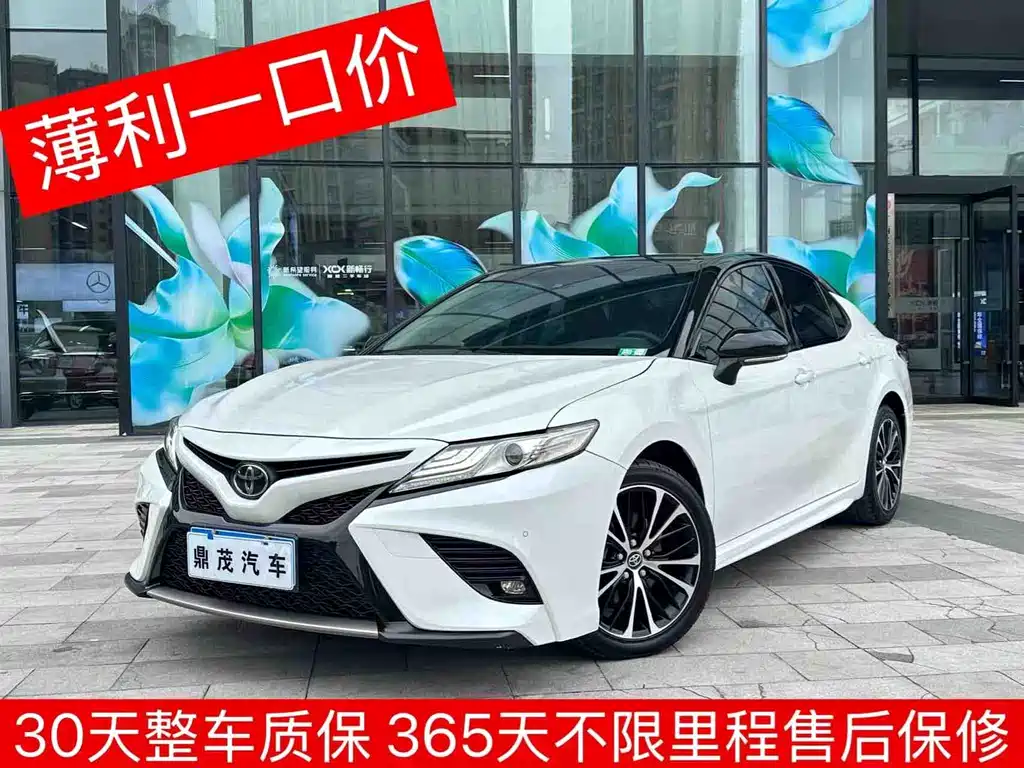 Toyota Camry 2019
