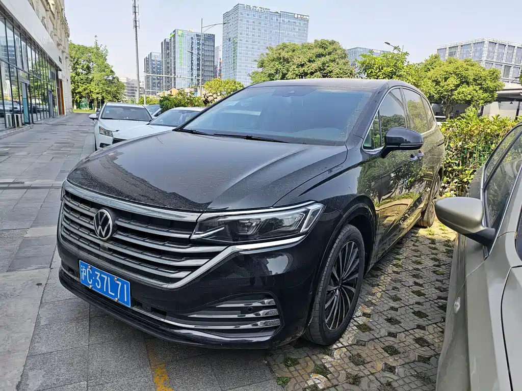 Volkswagen Viloran 2025
