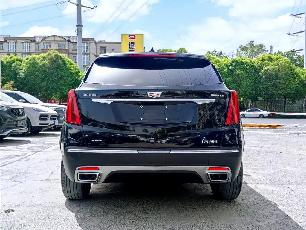 Cadillac XT5 2021 2.0T Luxury