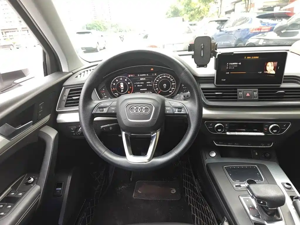 Audi Q5L — миниатюра 3