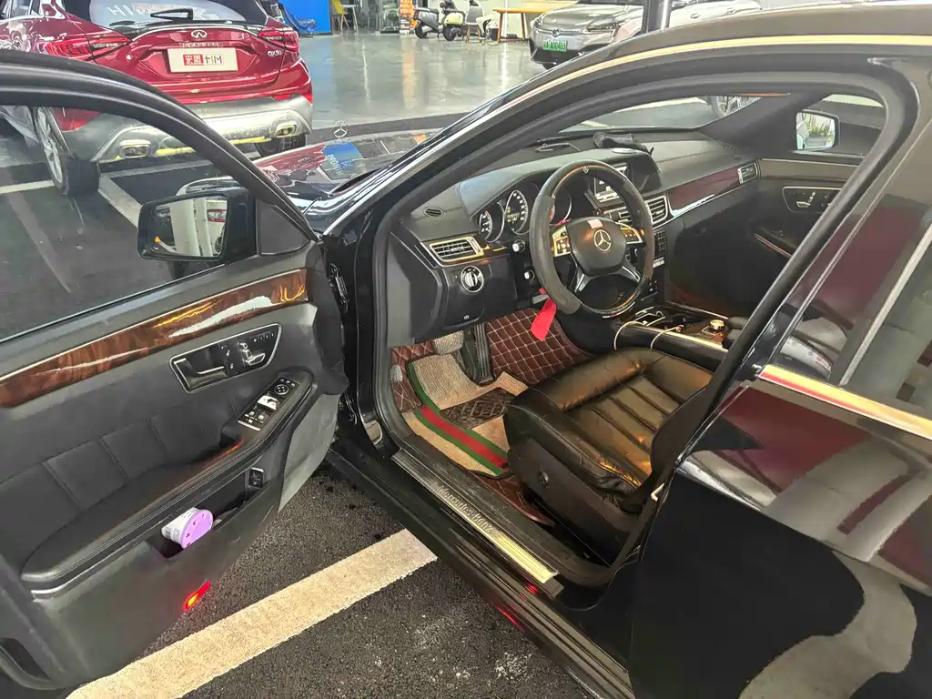 Mercedes-Benz E-Class — миниатюра 4