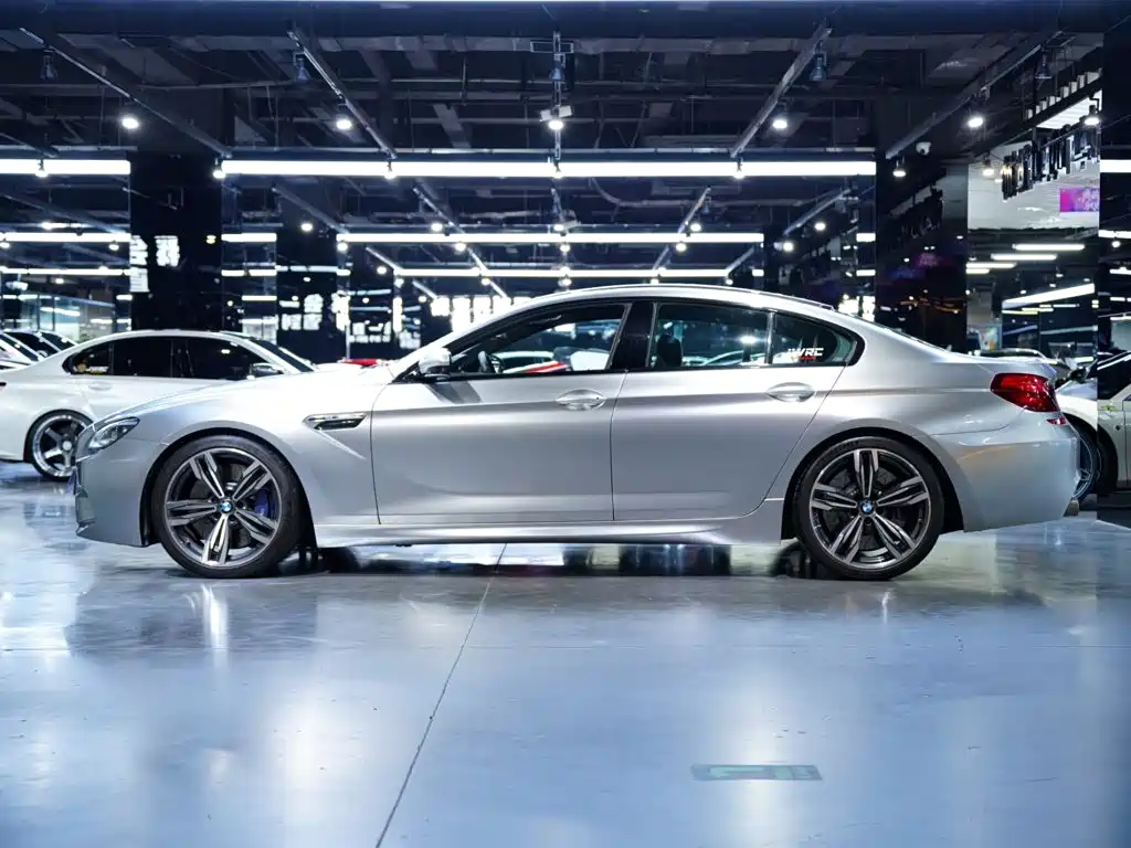BMW M6 — миниатюра 8
