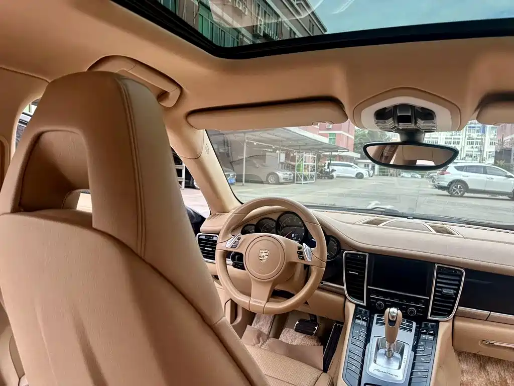 Porsche Panamera — миниатюра 9