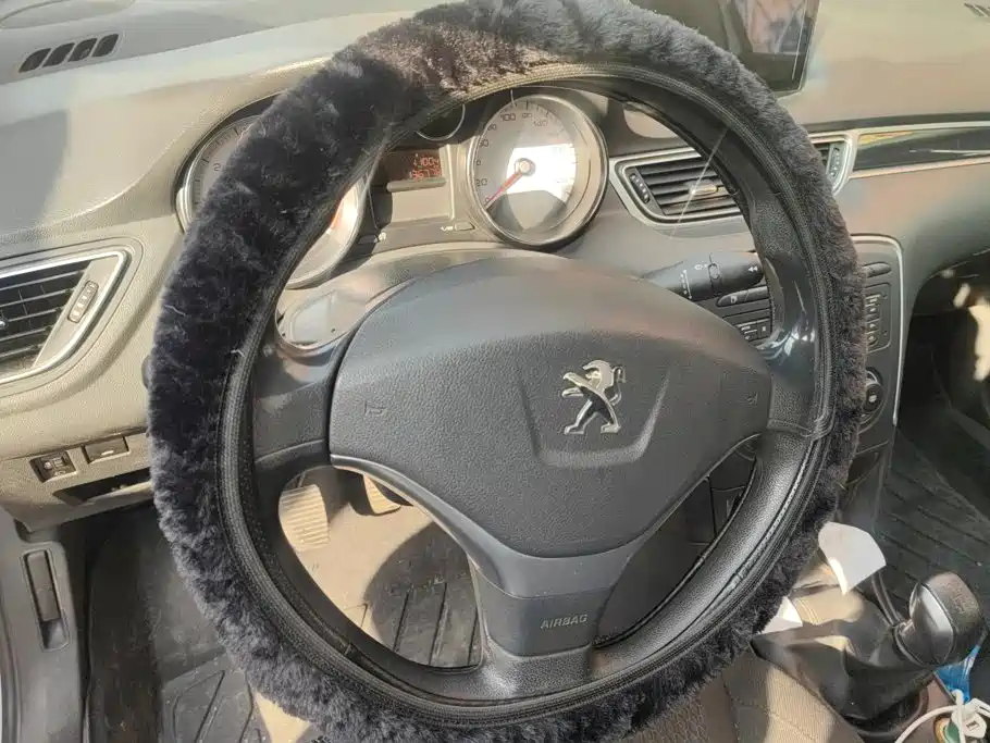 Peugeot 308 — миниатюра 15