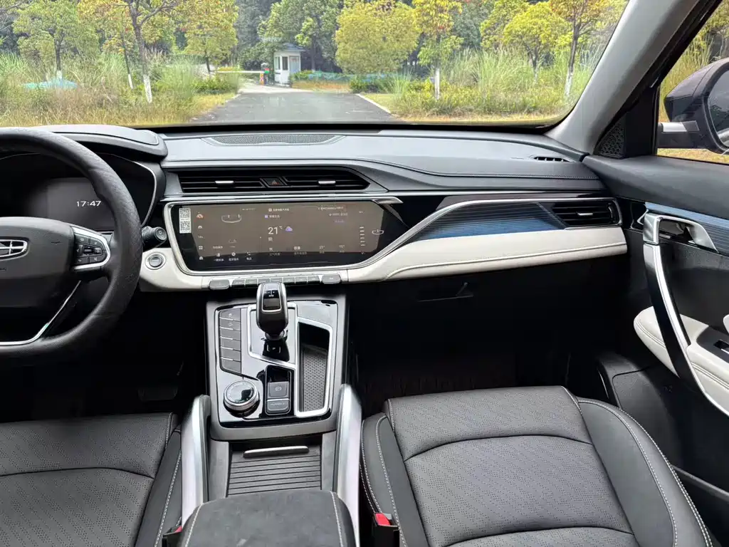 Geely Boyue — миниатюра 12