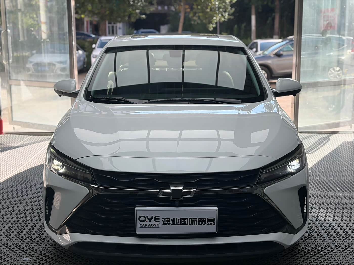 Chevrolet Monza 1.5 л 2022 г. Белый, пробег 44700 км