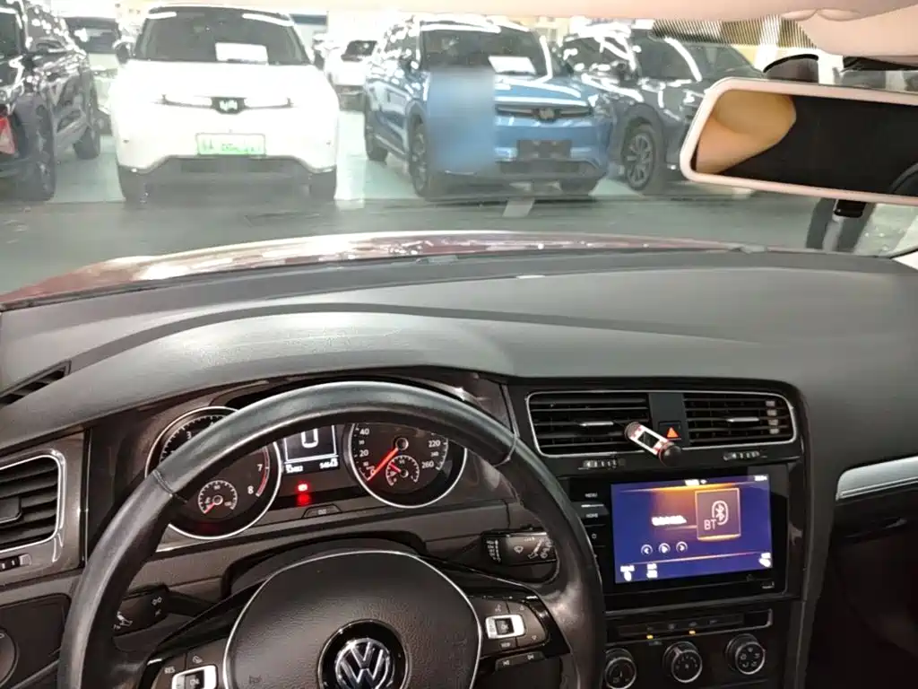Volkswagen Golf — миниатюра 10