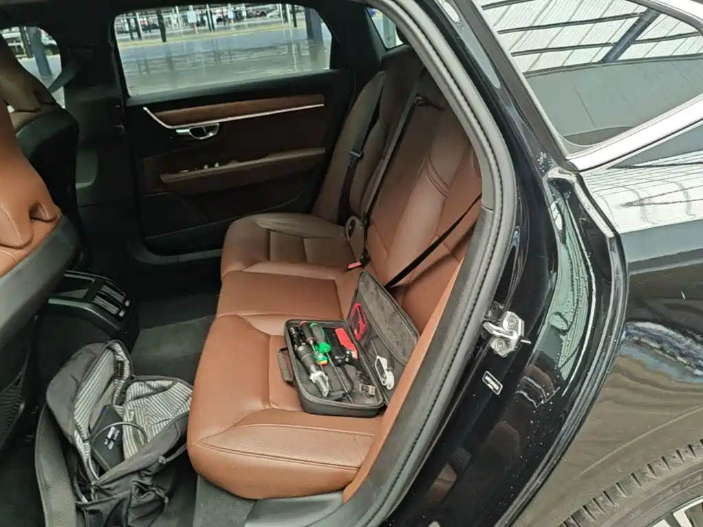 Volvo S90 — миниатюра 17