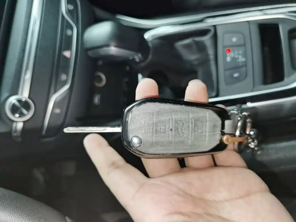 Peugeot 408 — миниатюра 9