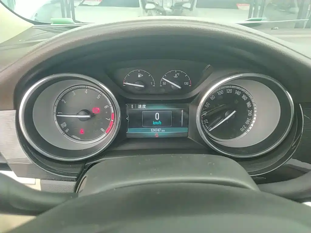Buick Verano — миниатюра 12