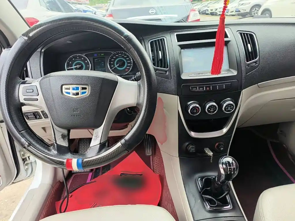 Geely Vision — миниатюра 10