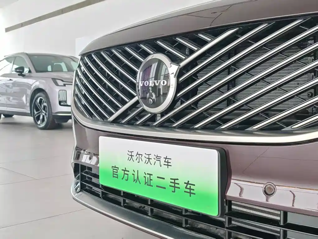 Volvo S90 PHEV — миниатюра 5