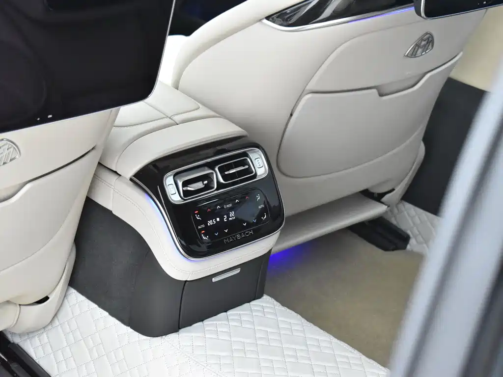 Mercedes-Benz S-Class — миниатюра 23