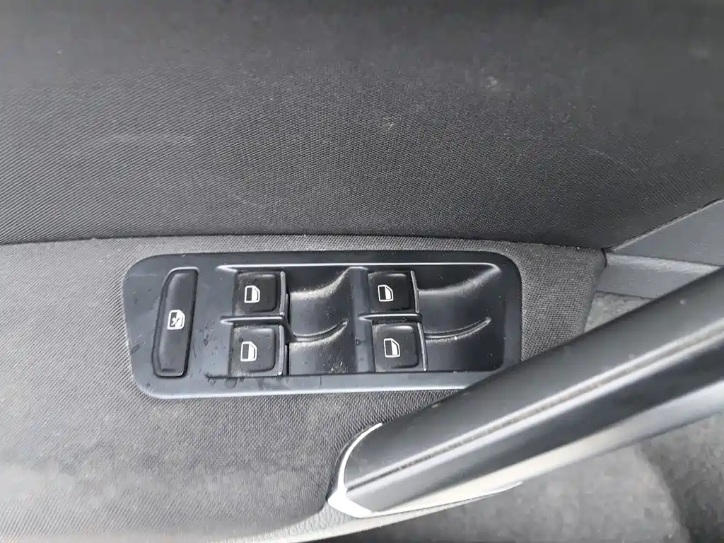 Volkswagen Golf — миниатюра 9