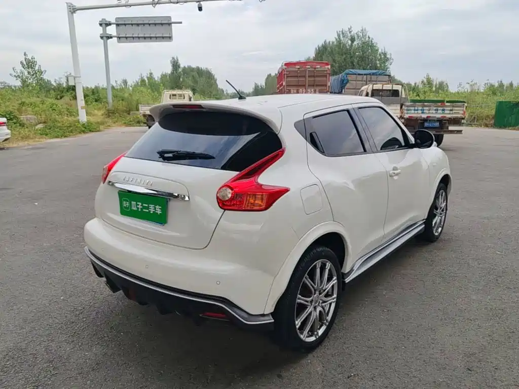 Infiniti ESQ — миниатюра 7
