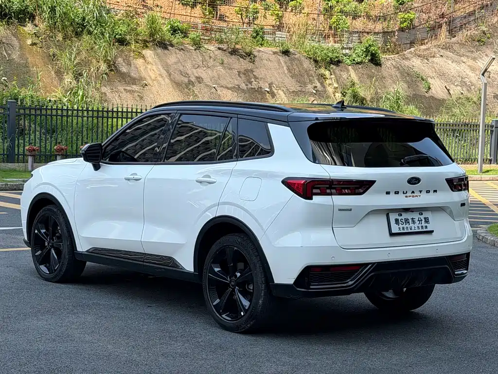 Ford Equator Sport — миниатюра 7