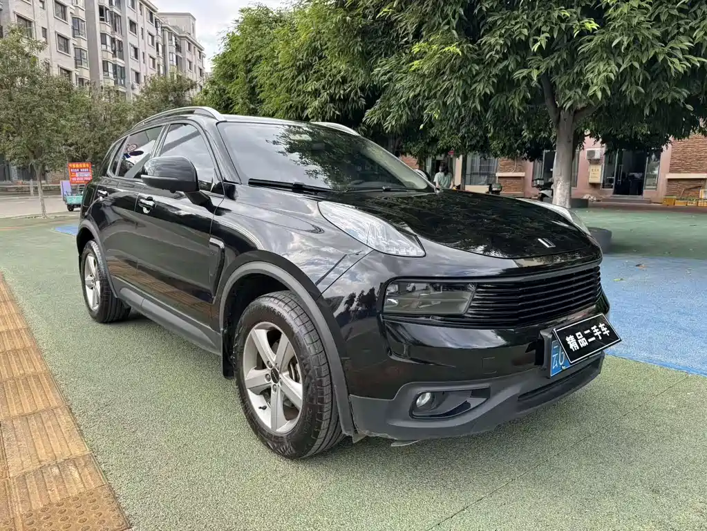 Lynk & Co 01 — миниатюра 3