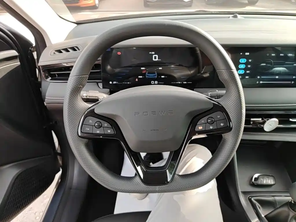Roewe i5 — миниатюра 11